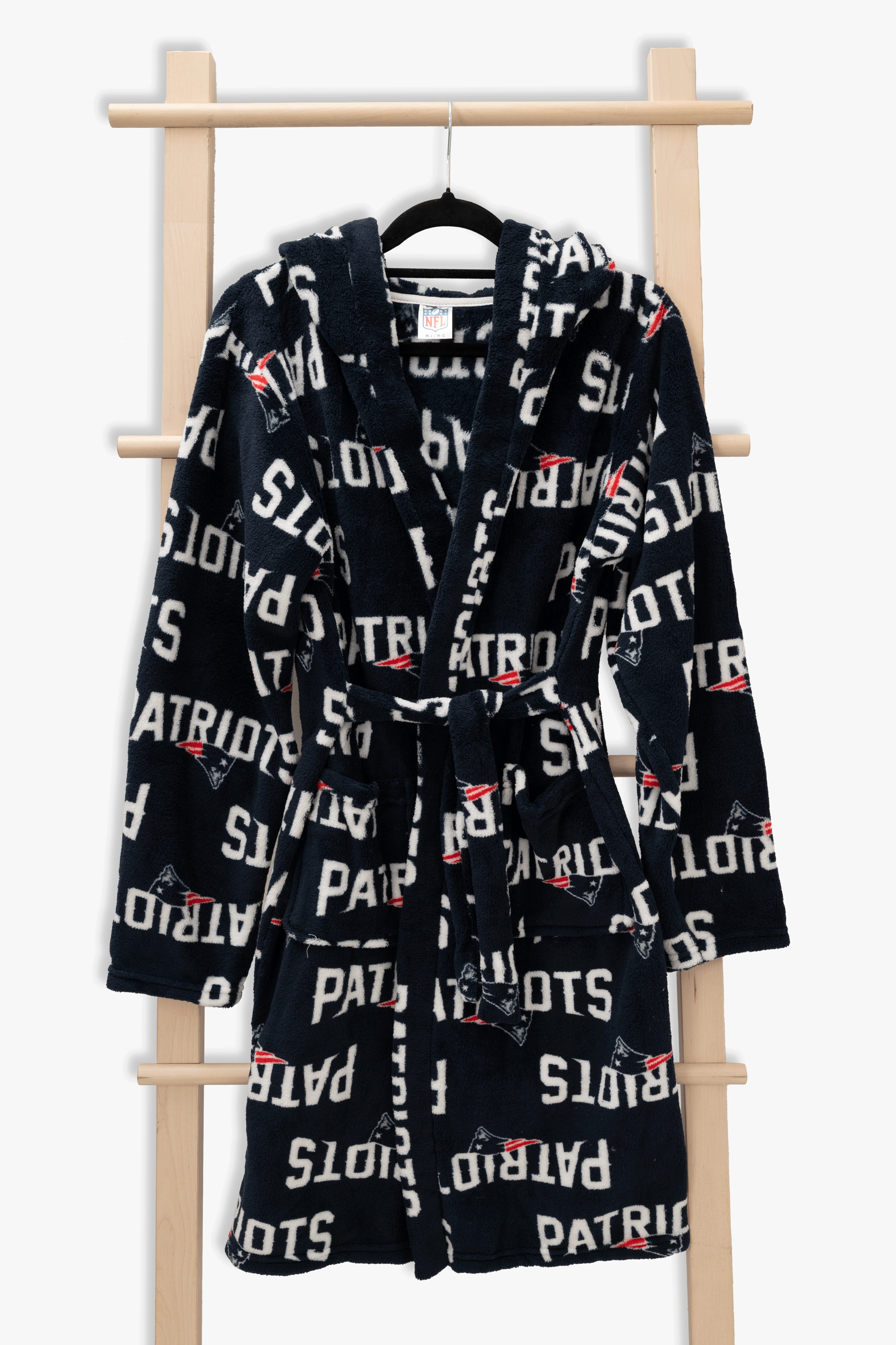 New England Patriots Youth Fleece Robe, Hooded NFL Kids Bathrobe with Tie Belt and Pockets, Children's Sizes