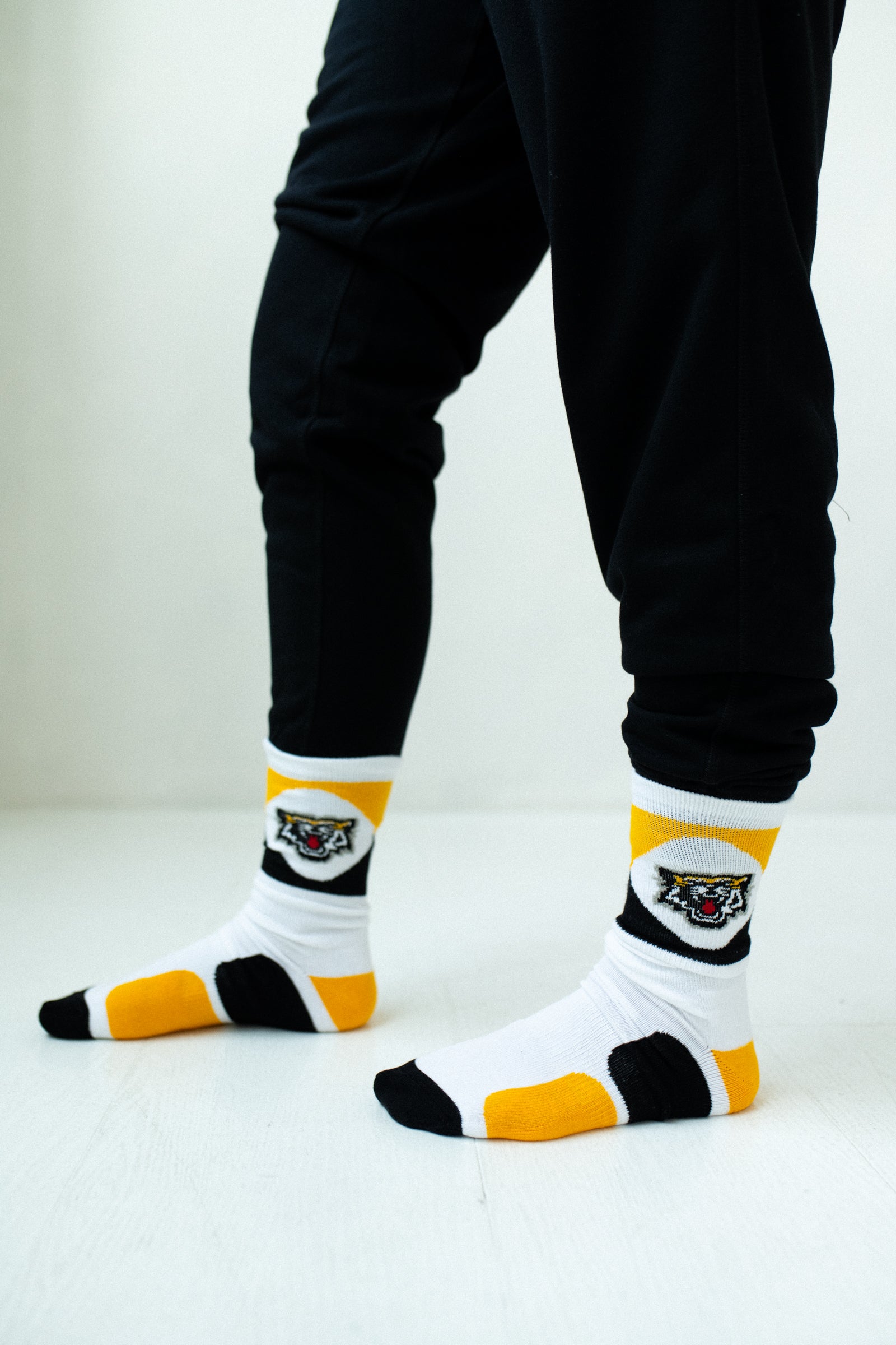 CFL Hamilton Tiger-Cats Men's 3-Pack Cotton Crew Socks With Cushioned Sole